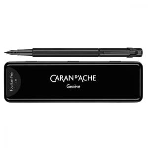 Füllhalter 849 BLACK CODE, schwarz CARAN D'ACHE 840.496 (7630002360517)