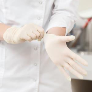 Latex-Handschuh SKIN, L, weiß, gepudert HYGOSTAR 2651 (4015544965308)