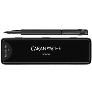 Füllhalter 849 BLACK CODE, schwarz CARAN D'ACHE 840.496 (7630002360517)